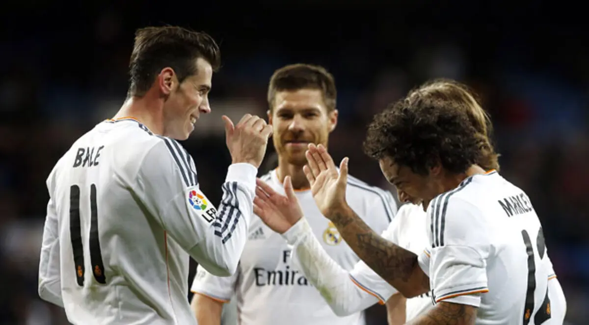 15 لاعب يتنافسون على أحسن وسط ميدان في العالم