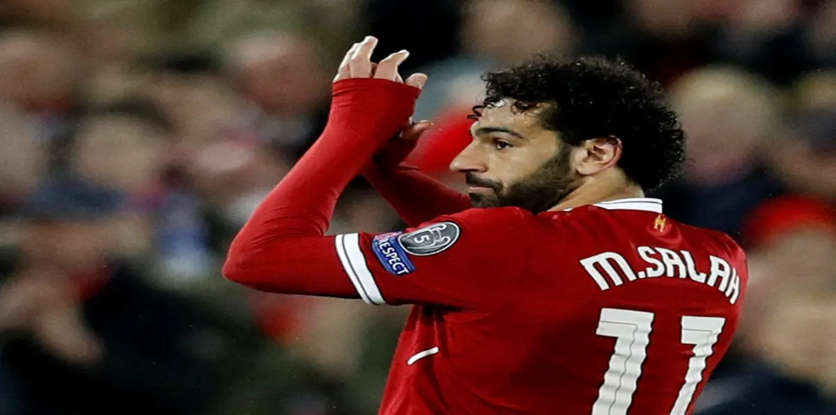 قناة ESPN البريطانية ترصد لحظة جنون المشجعين المصريين بثنائية محمد صلاح في مباراة ليفربول وروما (فيديو)