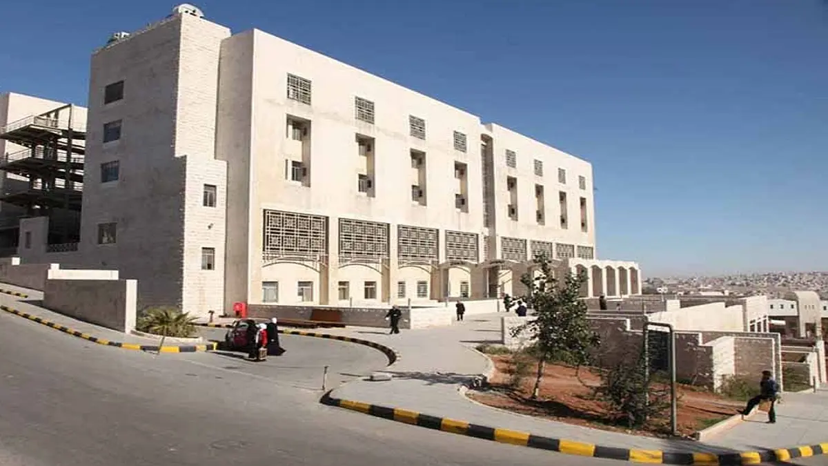 بعد شعورها بآلام مستمرة بعد الولادة.. هذا ما عثر عليه الأطباء داخل رحمها
