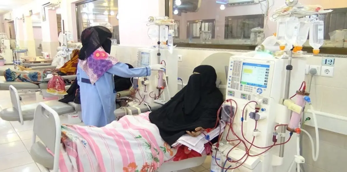 الحوثيون في إب يحتجزون شحنة طبية لعلاج مرضى الفشل الكلوي متجهة إلى عدن