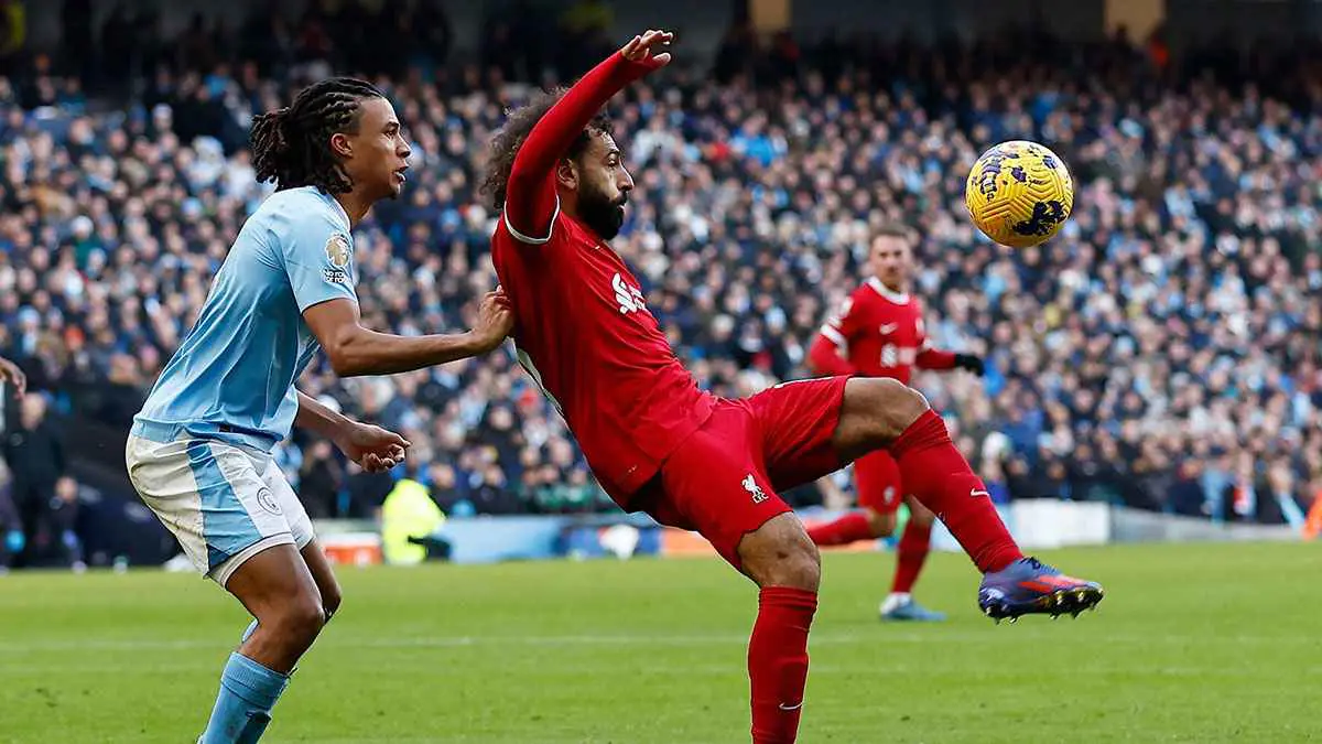 ليفربول سيعاني.. "الميركاتو" يحدد منافسي مانشستر سيتي في الدوري الإنجليزي