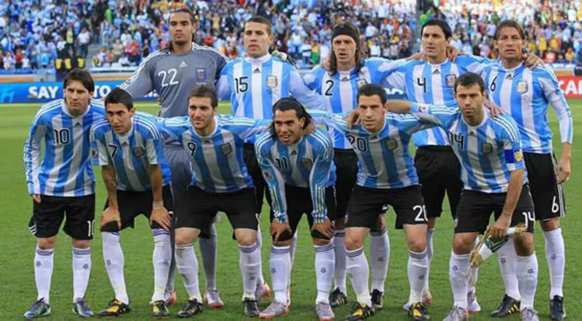 إصابتا بالاسيو وديميكيليس تقلقان منتخب الأرجنتين