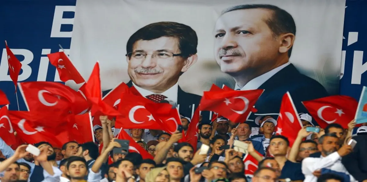 حزب أردوغان يوظف المساجد لترويج التعديلات الدستورية (فيديو)