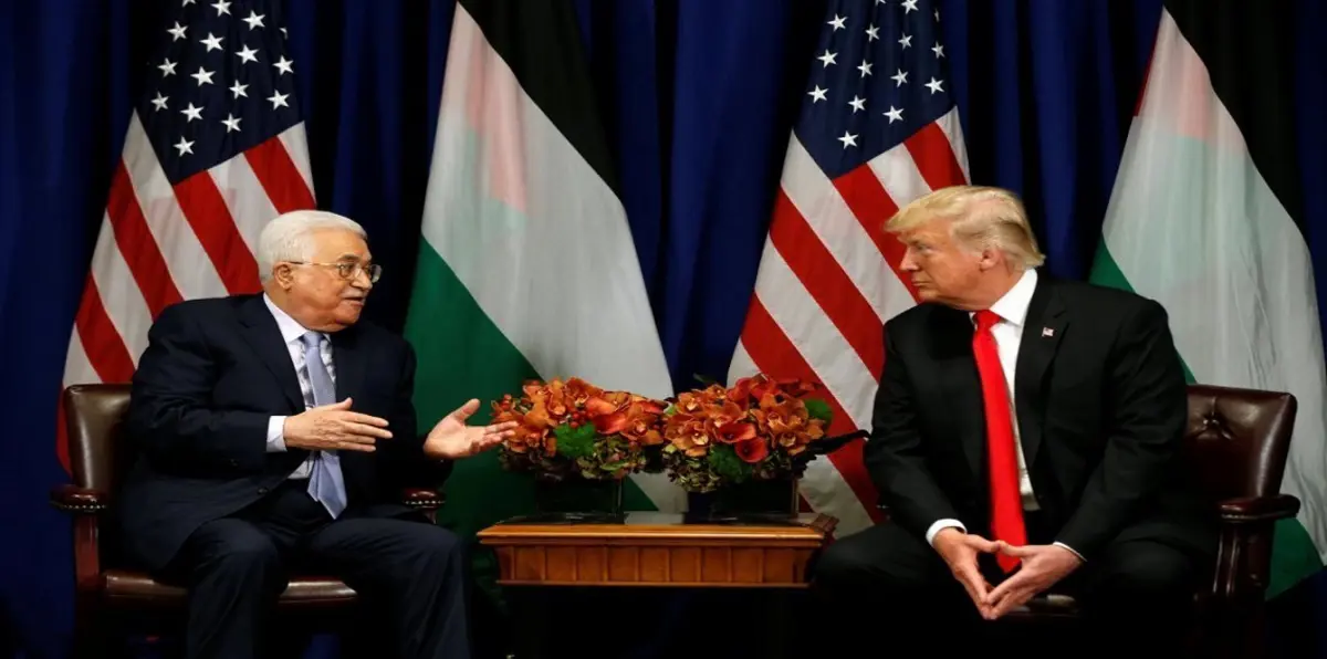 مسؤول في الرئاسة الفلسطينية يكشف عن مخطط أمريكي لعزل عباس