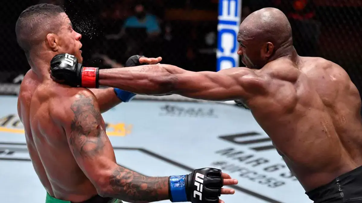 UFC258.. كامارو عثمان يسقط غيلبرت بيرنز بالضربة القاضية ويحافظ على لقبه (فيديو)