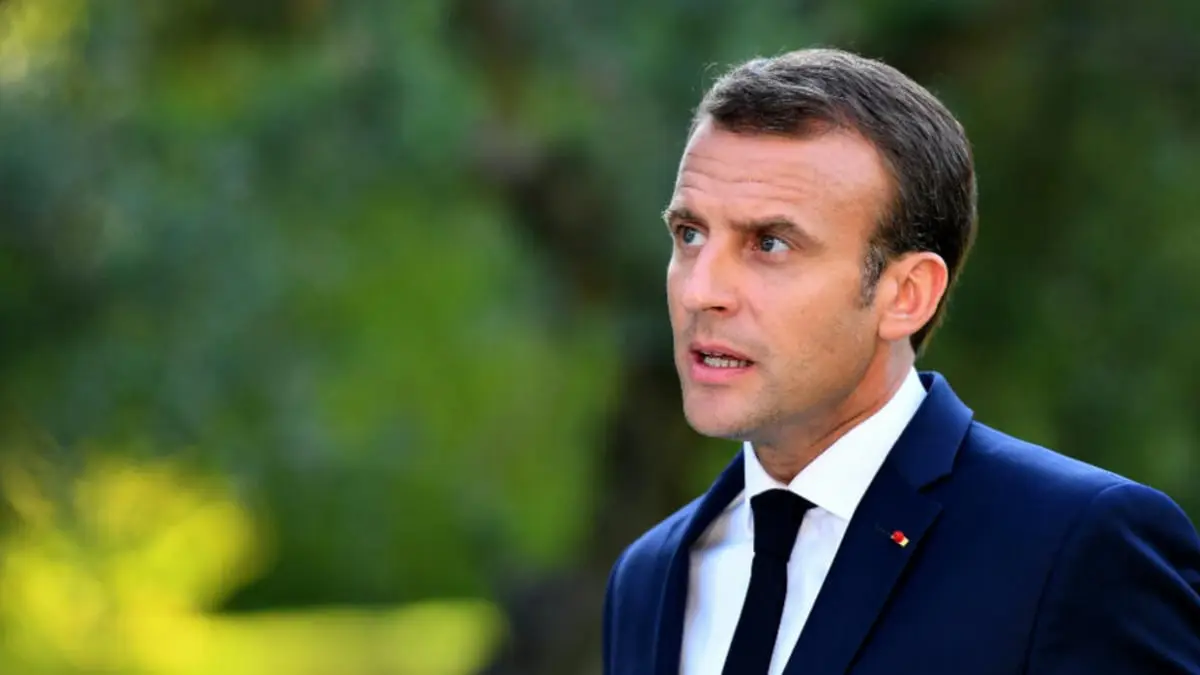 "الغارديان": انتخابات ماكرون المبكرة تضع فرنسا على حافة الهاوية