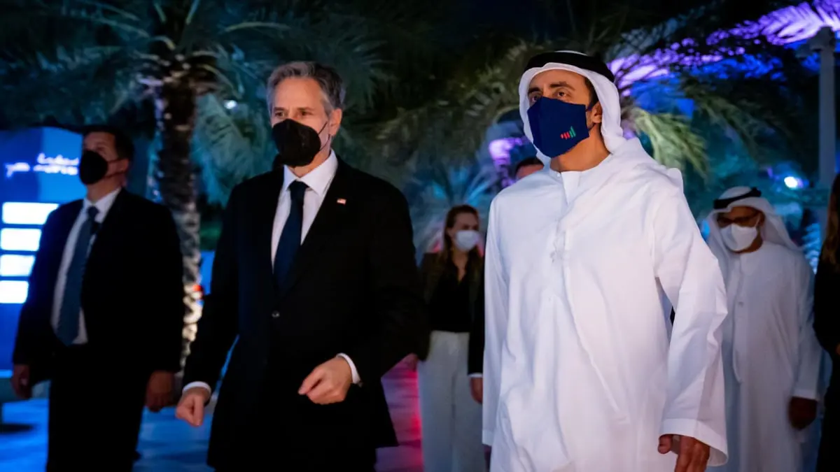 وزير الخارجية الإماراتي يلتقي نظيره الأمريكي ويتقبل تعازيه بوفاة الشيخ خليفة