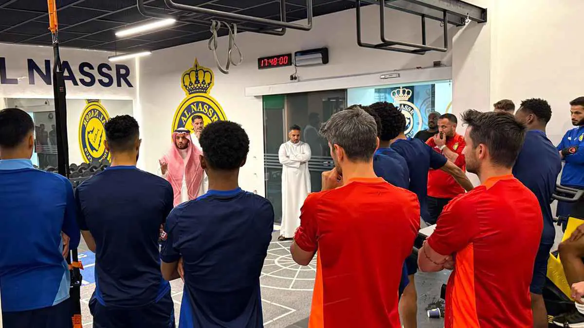 اجتماع حاسم.. ماذا قال عبدالله الماجد للاعبي النصر قبل مواجهة يوكوهاما؟