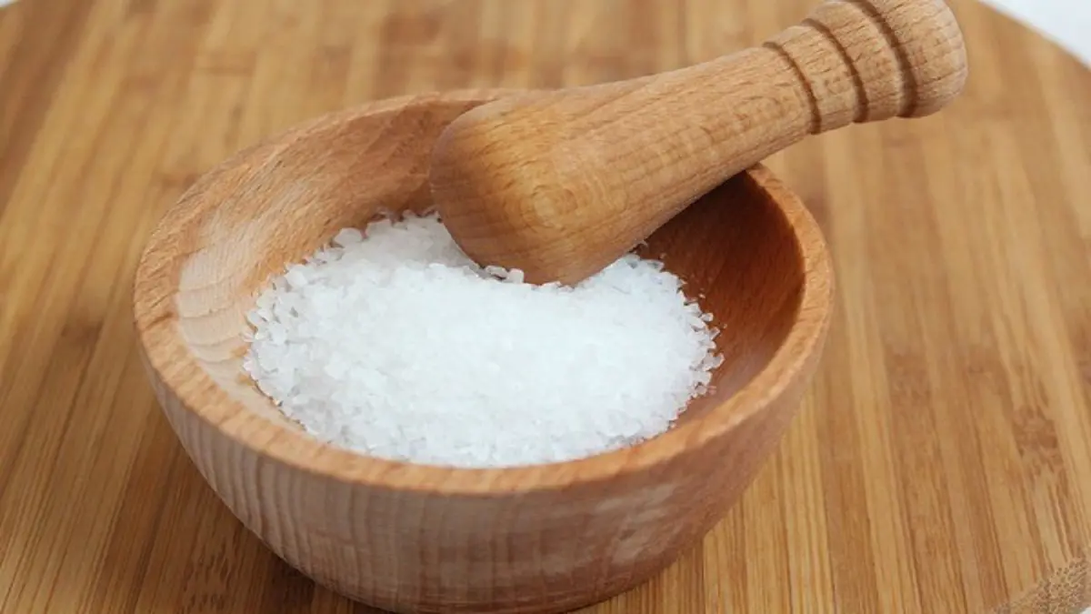 6 أمراض تهدد الصحة عند الإكثار من تناول الملح