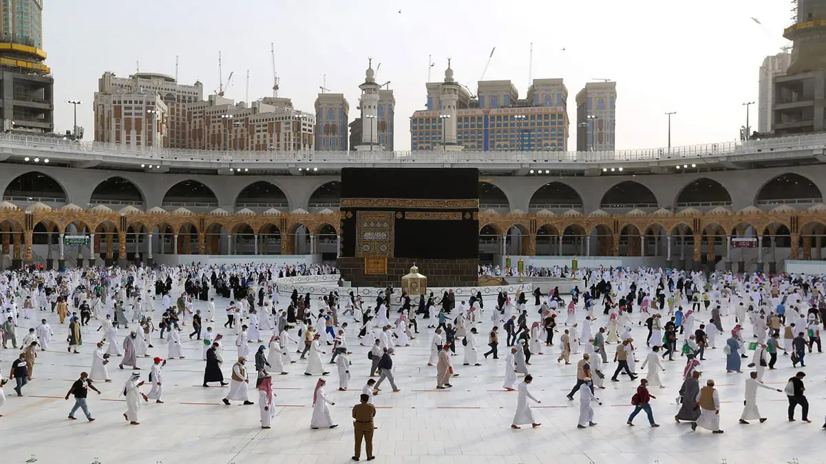 السعودية تمنع نقل وبث الصلوات في مختلف الوسائل الإعلامية خلال شهر رمضان