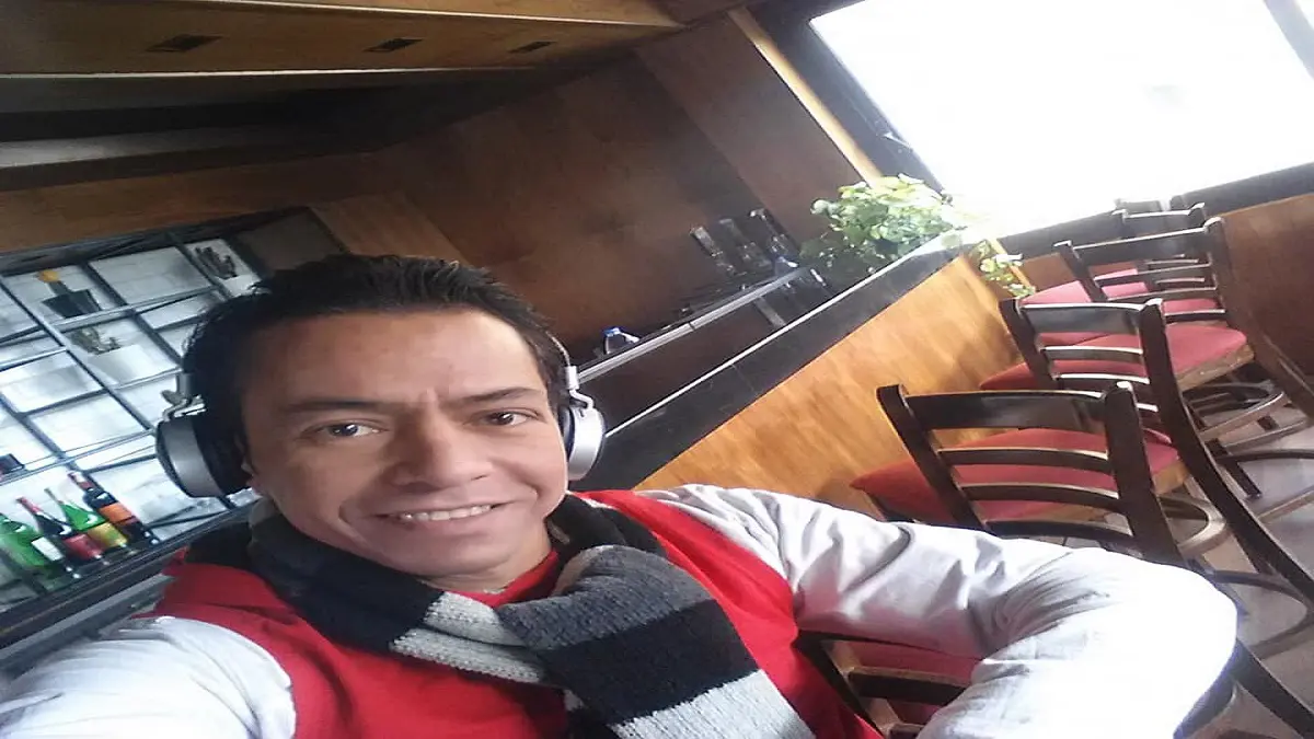 وفاة الملحن المصري خالد عادل بعد استغاثته بتامر حسني‎‎