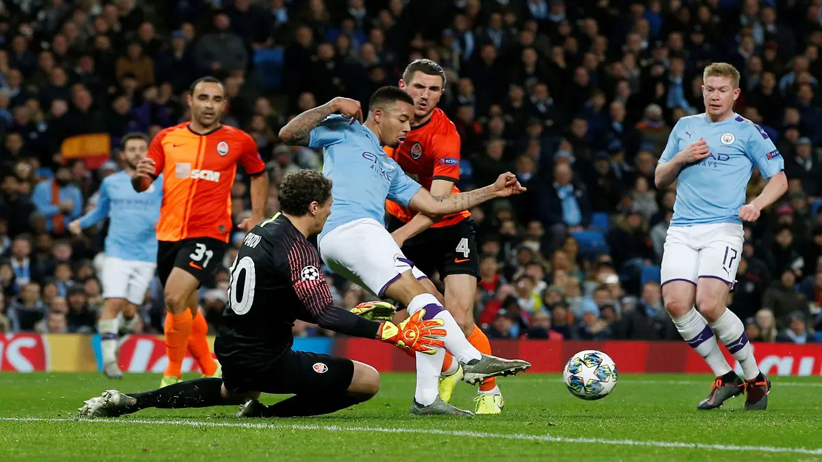 مانشستر سيتي يعبر إلى دور الـ16 بدوري أبطال أوروبا بعد التعادل مع شاختار الأوكراني (فيديو)