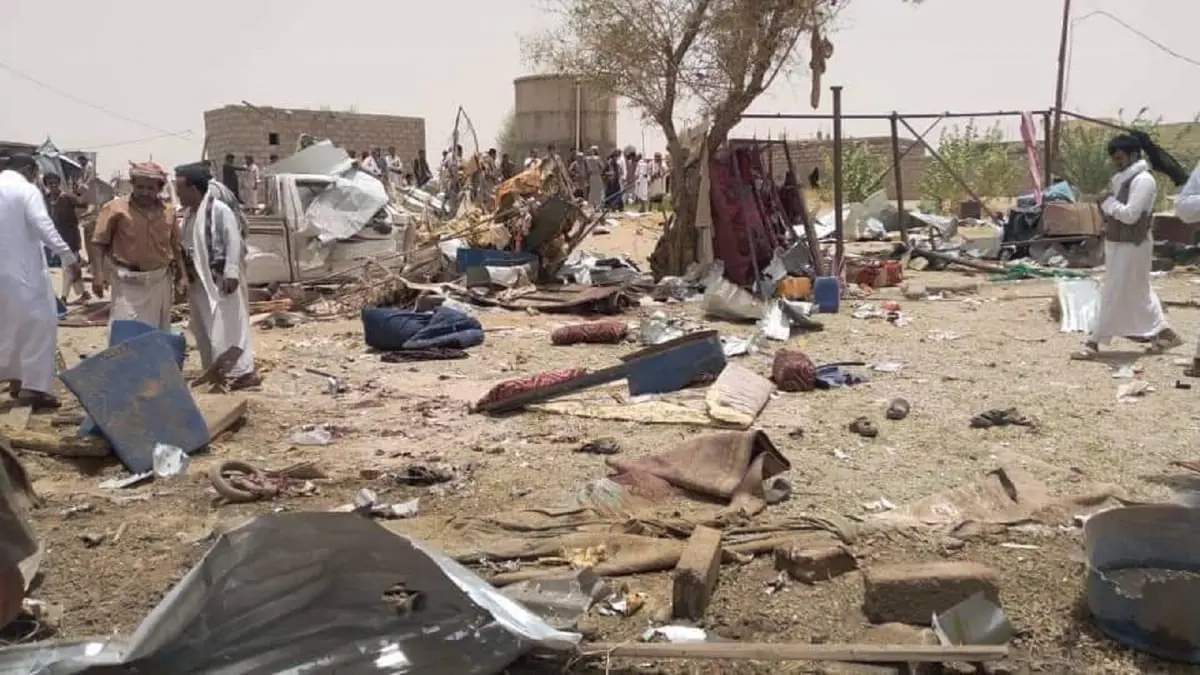  بينهم 5 أطفال.. مقتل أفراد أسرة يمنية بأكملها بانفجار صاروخ