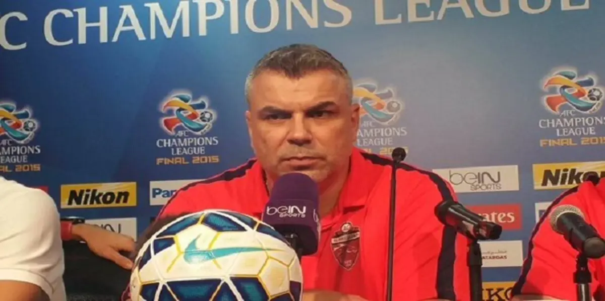 كوزمين راضٍ عن فريقه الأهلي بعد التعادل مع الوصل