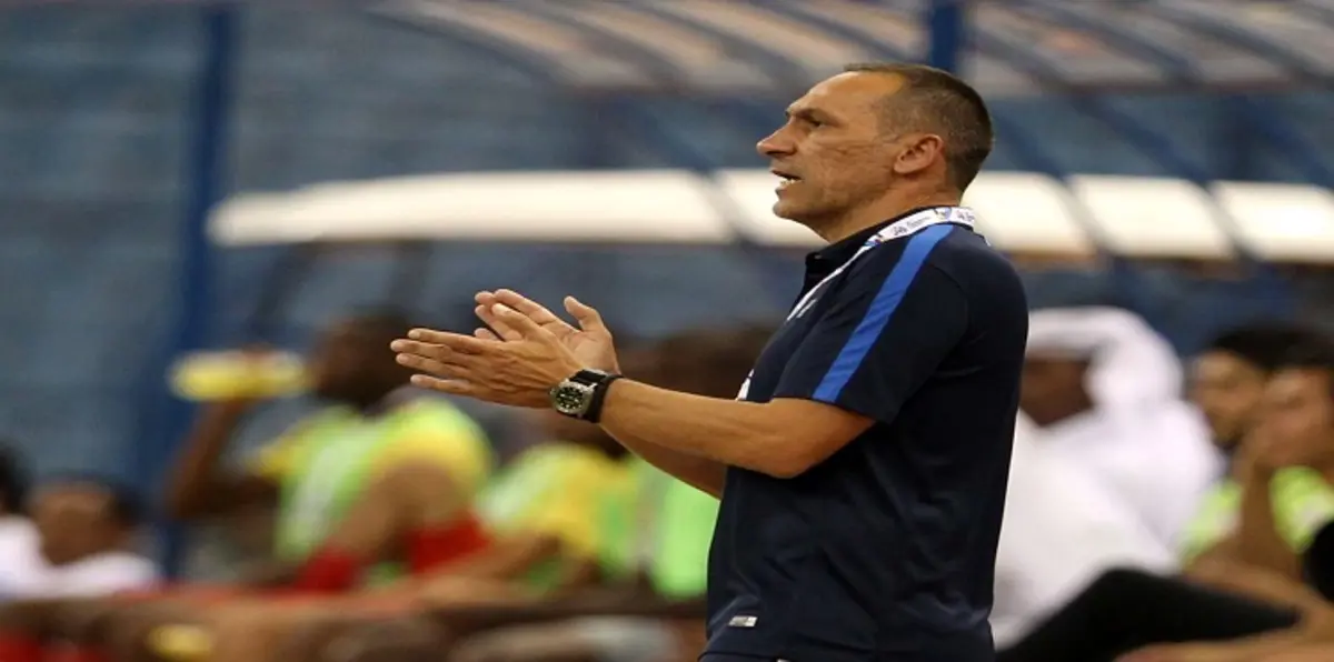 رئيس الهلال السعودي السابق يدعم استمرار دونيس