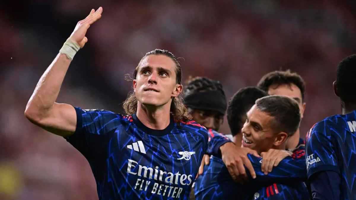 كيف يتمكن آرسنال من هزيمة مانشستر سيتي باستغلال ثغرة رودري؟ | إرم نيوز