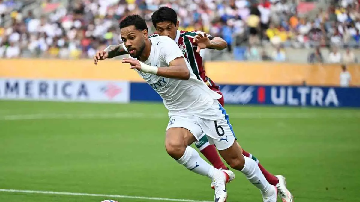 نجم الهلال: الحكم منحهم الفوز