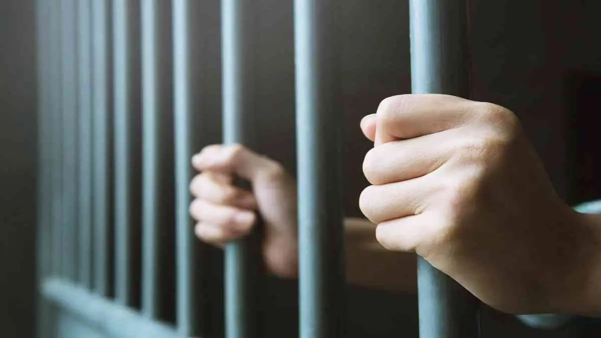 شرطة دبي تطيح بعصابة سرقت مشروبات طاقة بـ59 ألف دولار