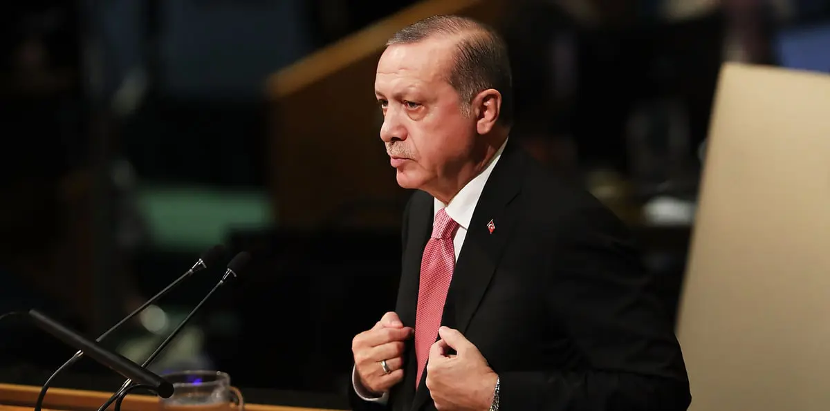 أردوغان يعلن وقف خدمة أوبر لنقل الركاب في تركيا