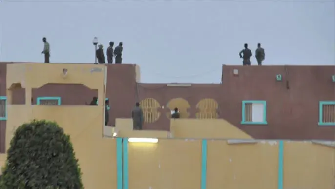 بينهم محكومان بالإعدام.. توتر في موريتانيا بعد فرار 4 سجناء سلفيين


