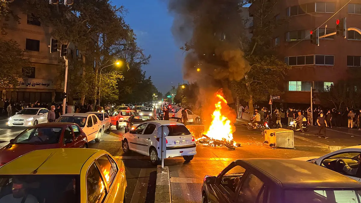 رغم تهديد الحرس الثوري.. الاحتجاجات الليلية تتجدد في مدن إيران