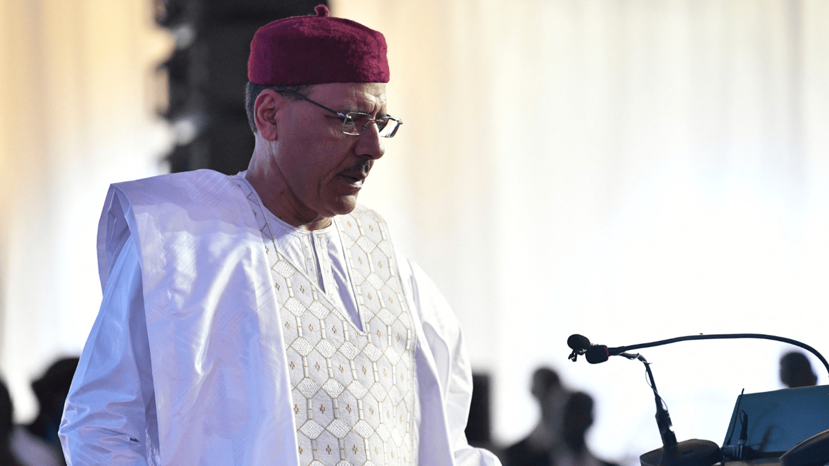 النيجر.. انتقال سياسي "غامض" وانقسامات داخل المجلس العسكري