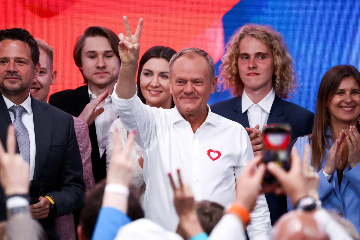 يقدّم "بصيص أمل".. فوز رئيس وزراء بولندا في الانتخابات الأوروبية‎
