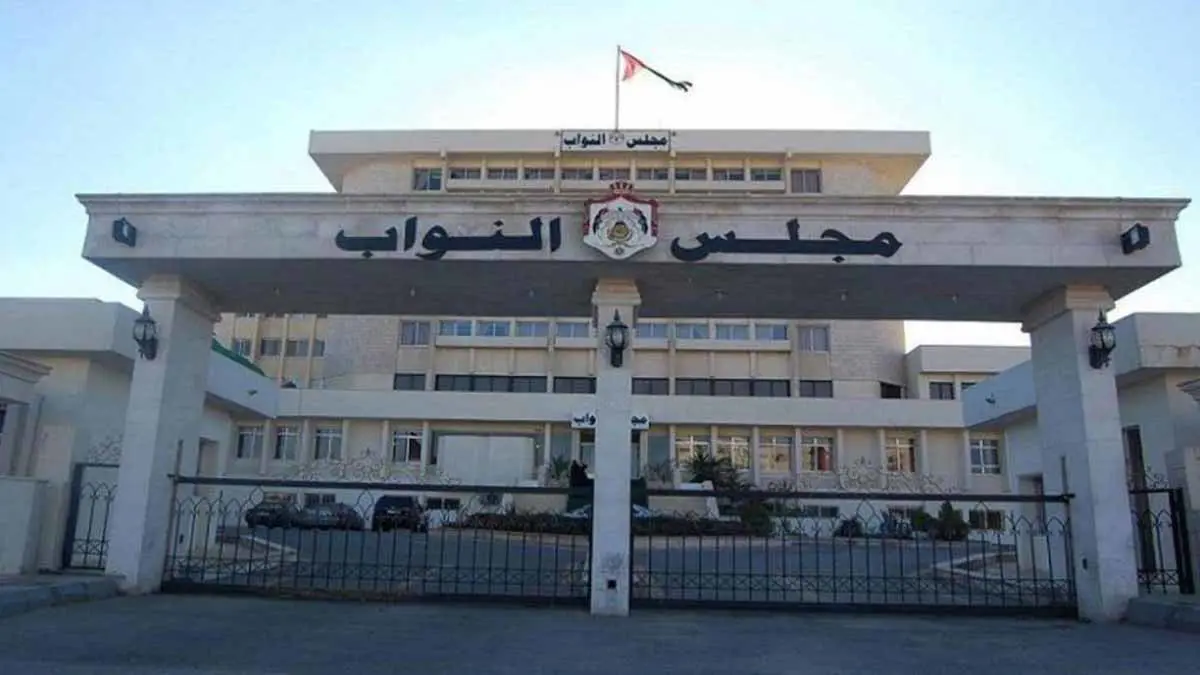 الحكومة الأردنية تستنجد بالقضاء في مواجهة رفض البرلمان لاتفاقية الغاز مع إسرائيل