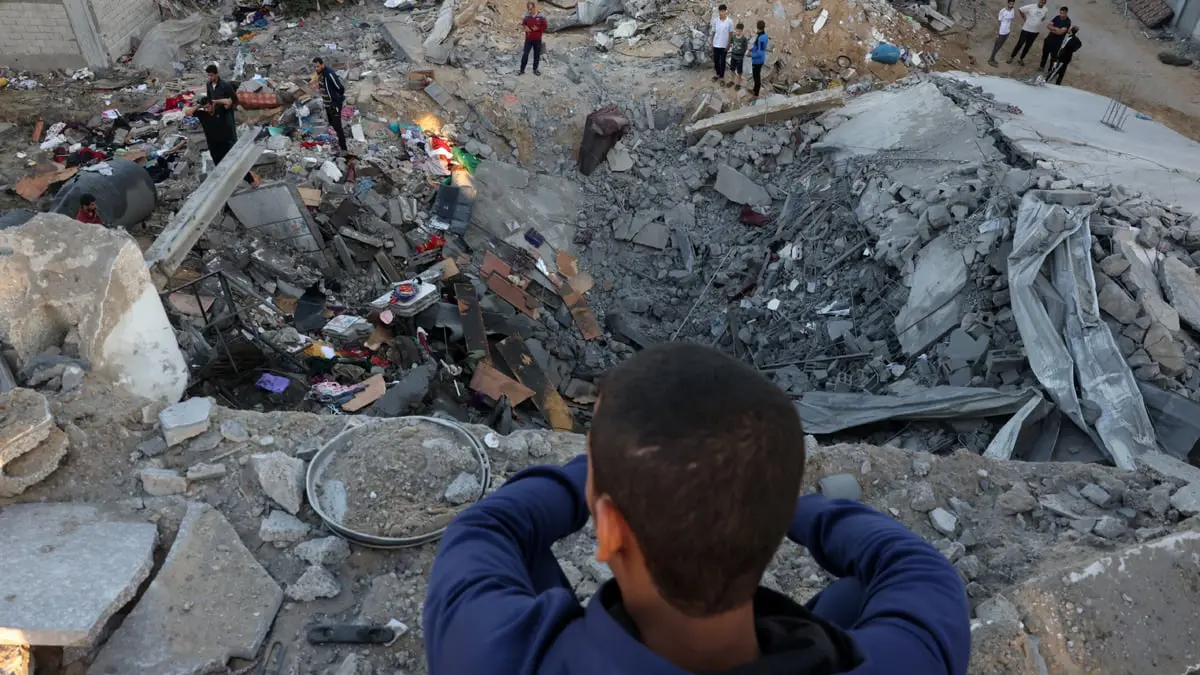 استمرار انقطاع الاتصالات يُفاقم الأزمة الإنسانية في غزة