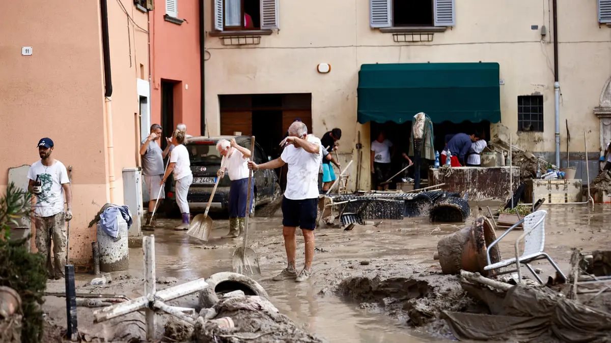 سيول بوسط إيطاليا تخلف 8 وفيات على الأقل
