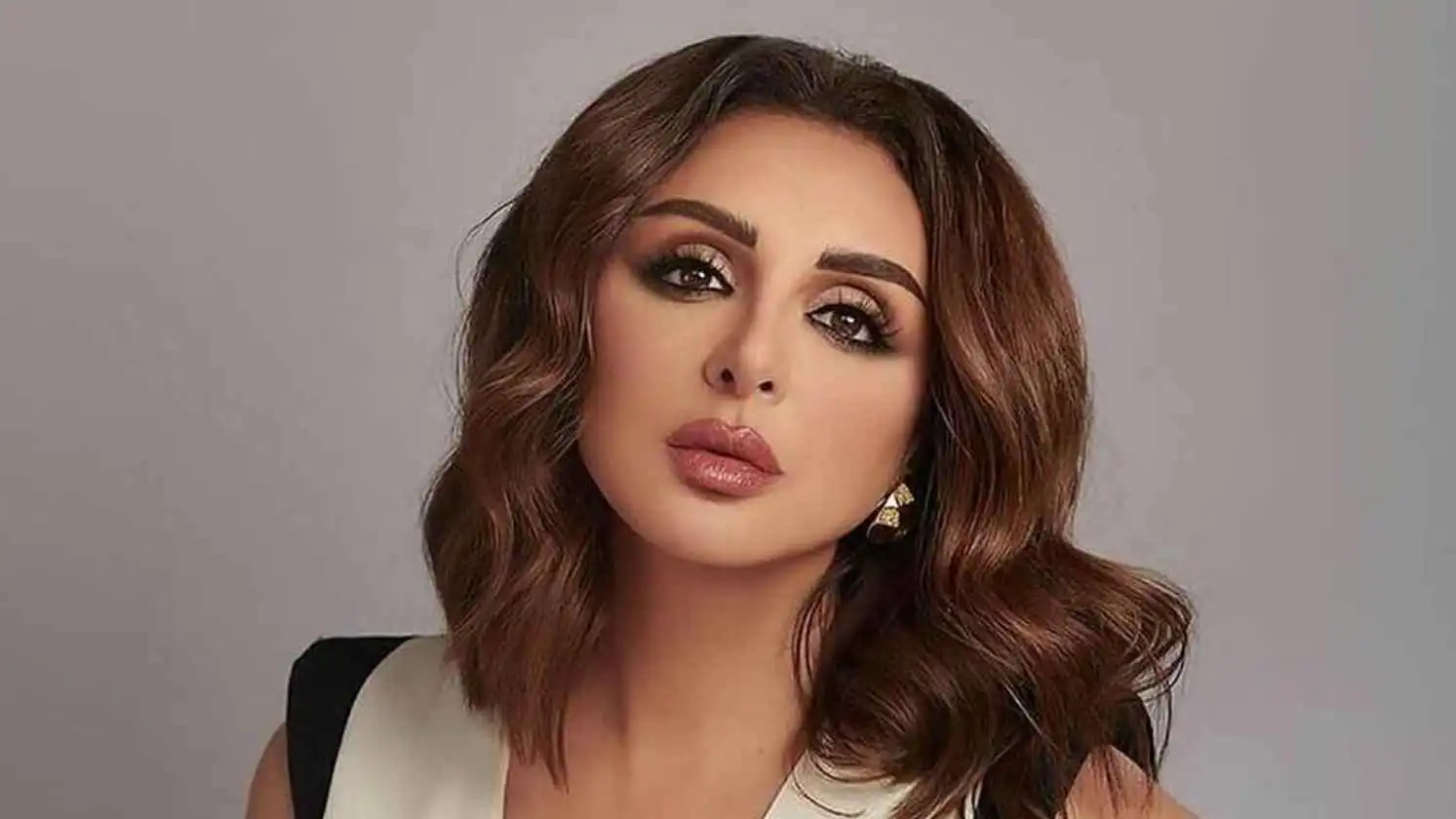 تفاعل كبير من الوسط الفني مع رسالة أنغام "الباكية"