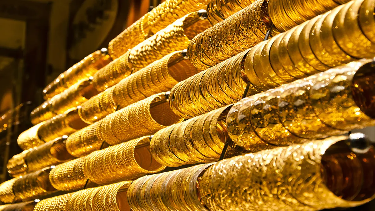الذهب يرتفع بعد تهديد ترامب بزيادة الرسوم على السلع الصينية