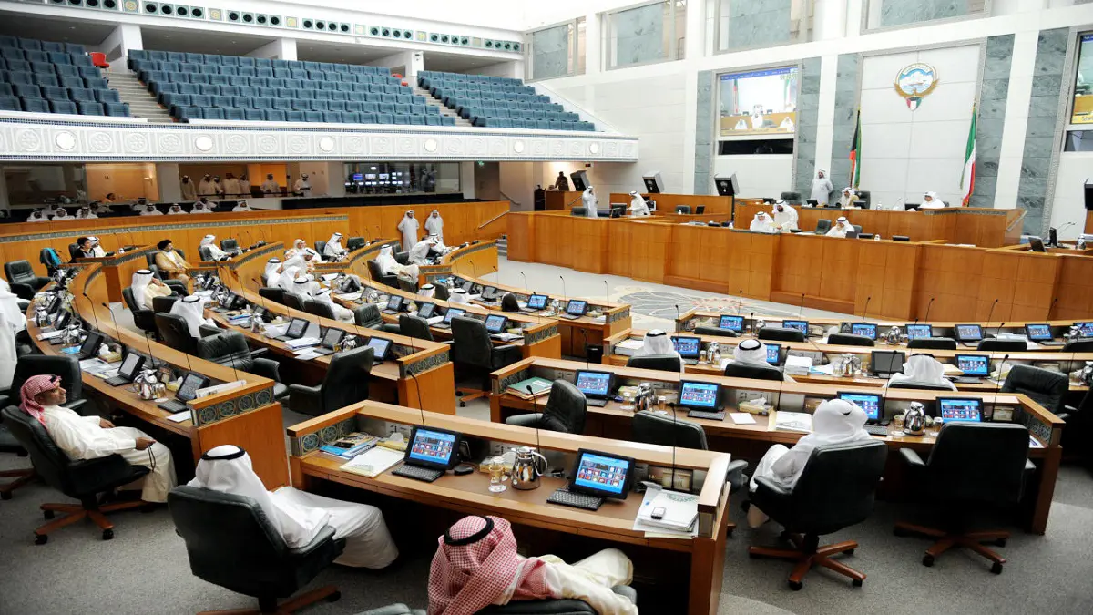 ردود فعل واسعة تجاه عزم الكويت تعديل الدستور وقانون الانتخاب