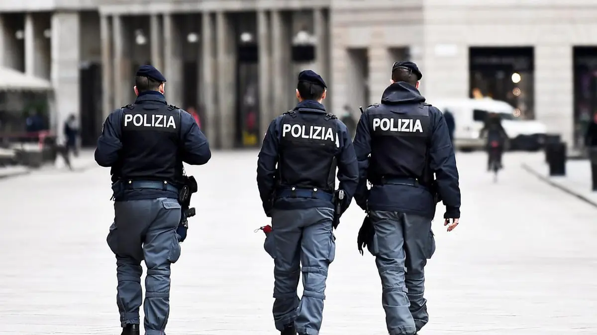 إيطاليا تعتقل زعيمة للمافيا و48 آخرين في مداهمة خارج ميلانو