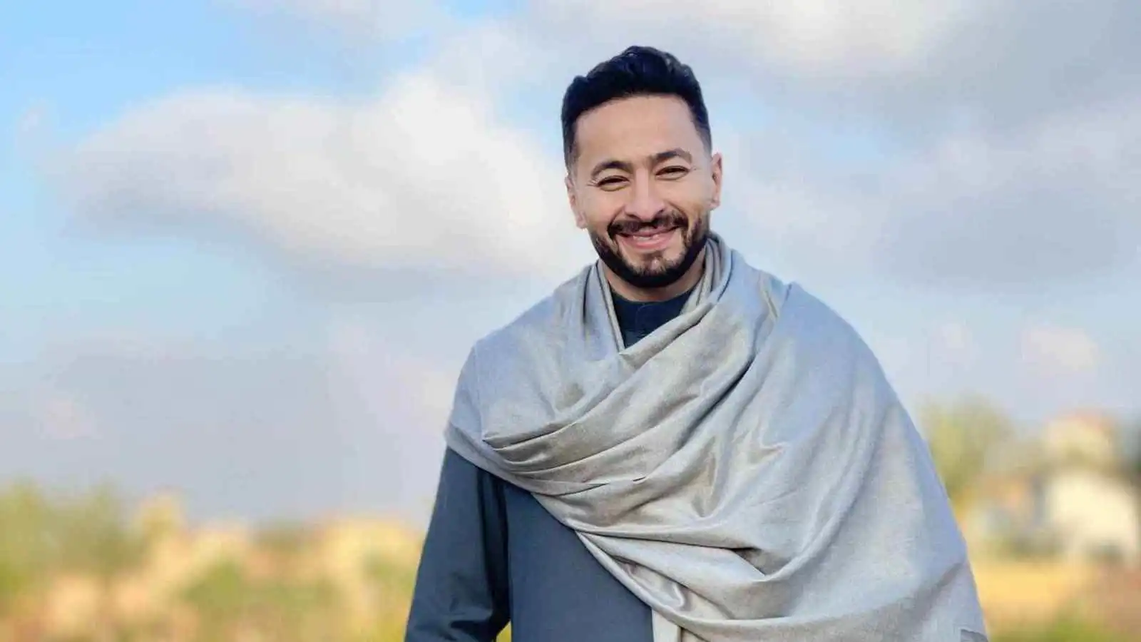 على طريقة "مسلسل المداح".. هكذا تعامل حمادة هلال مع سارقة منزله