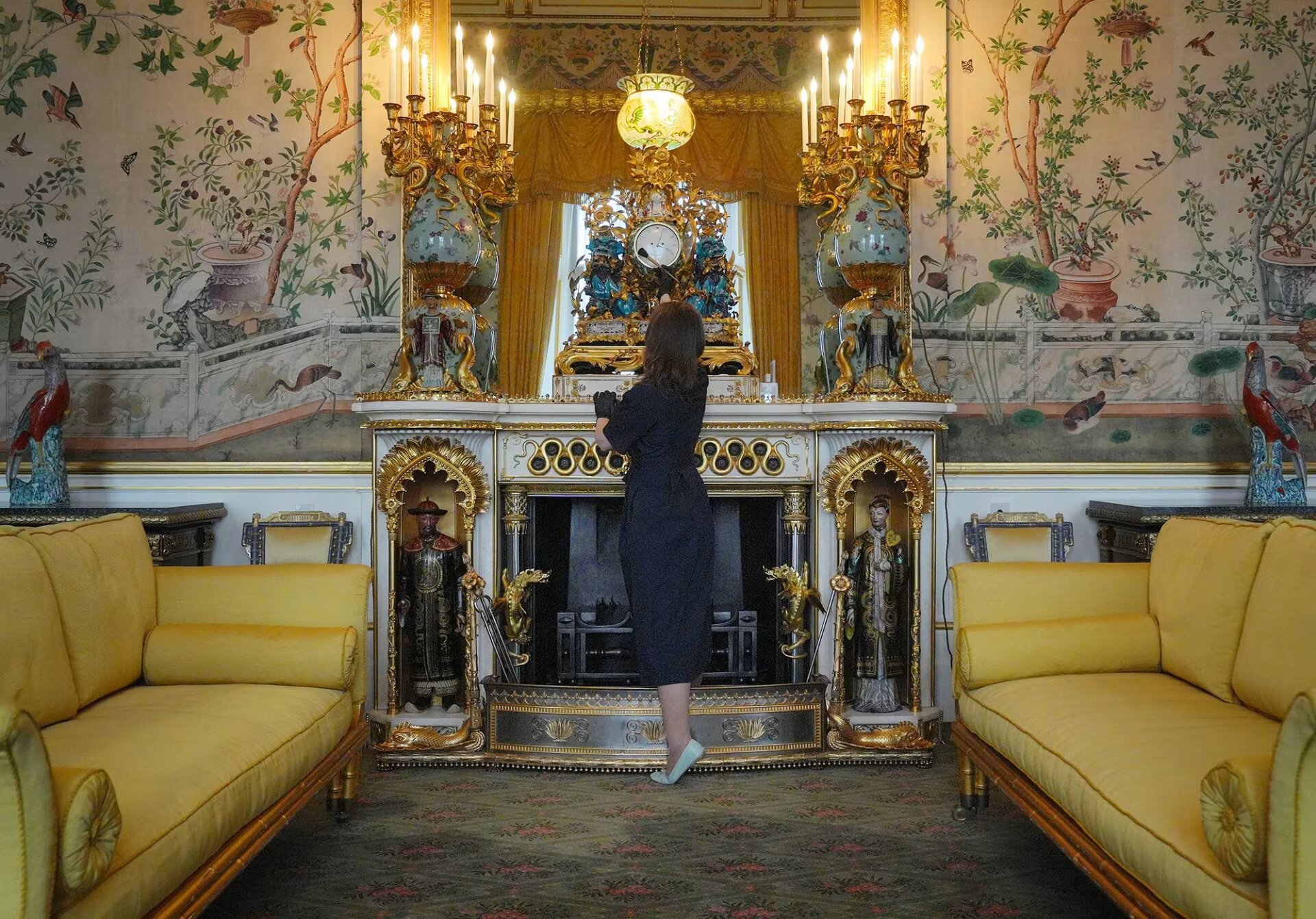 For the primary time.. Buckingham Palace opens its well-known balcony room to guests (photographs) |  Erem information