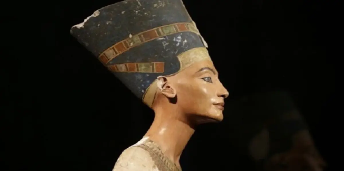 مصر وبريطانيا تبدآن رحلة البحث عن مقبرة نفرتيتي