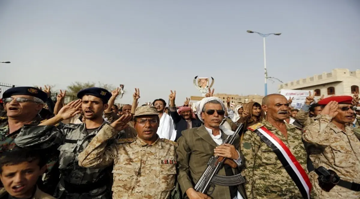 الحوثيون يقتحمون منزل شيخ قبلي عضو في البرلمان اليمني
