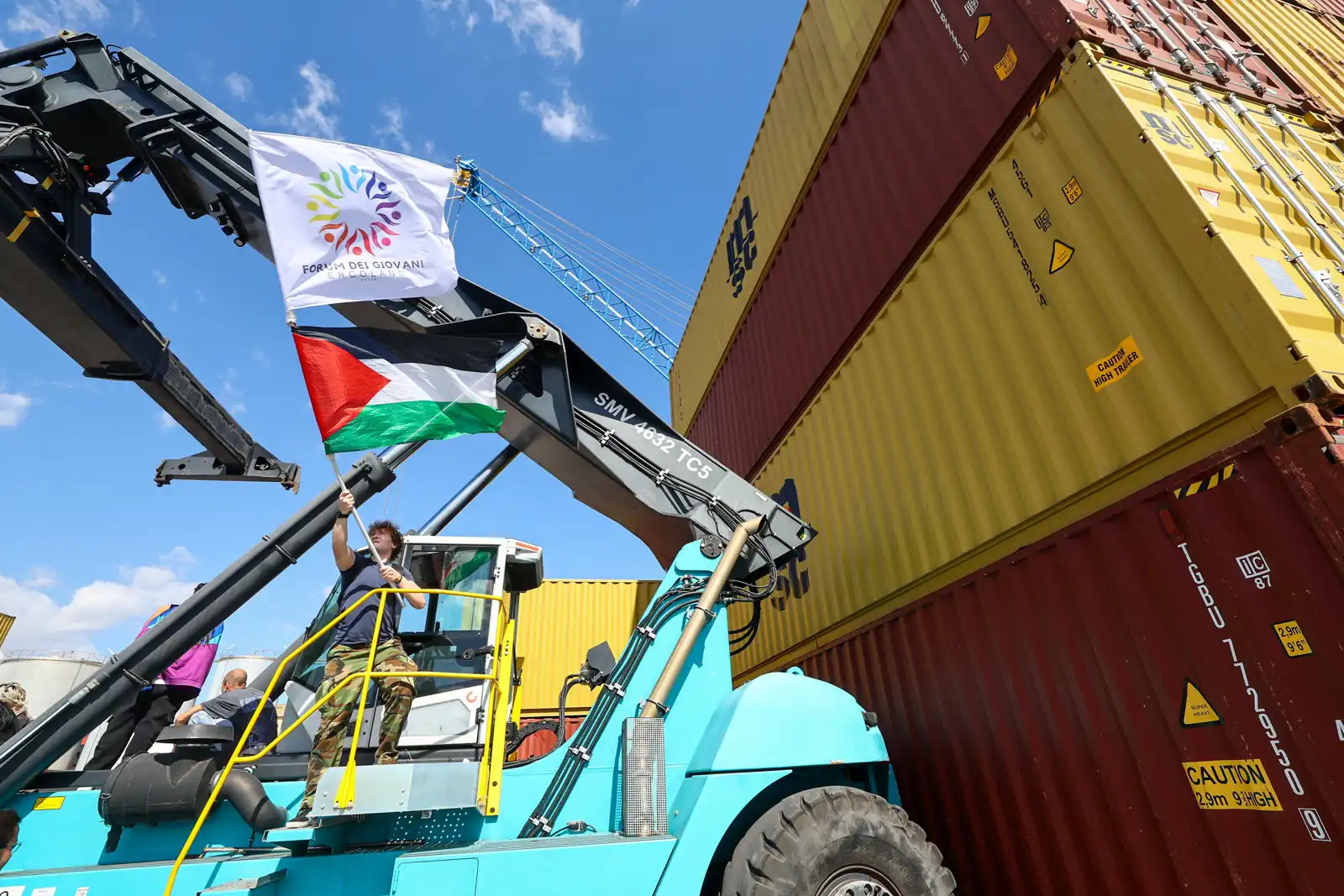 احتجاجات في نابولي ضد اعتراض إسرائيل إسطول الصمود