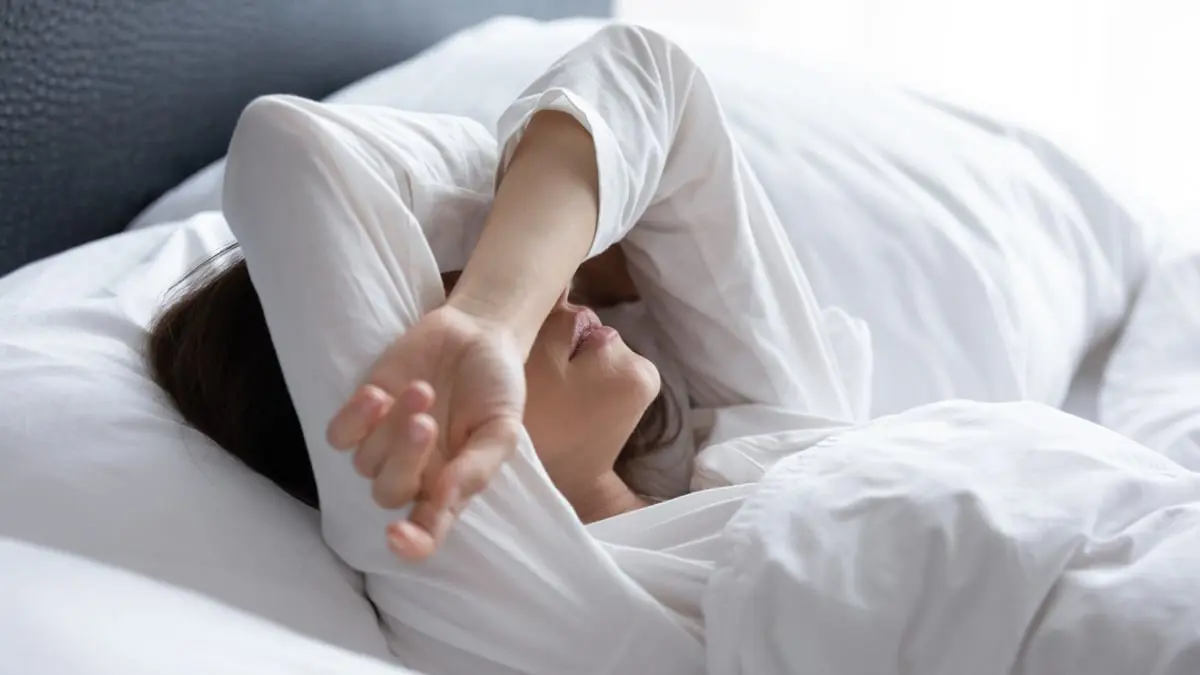 تطوير شريحة تولد الكهرباء من اليدين خلال النوم