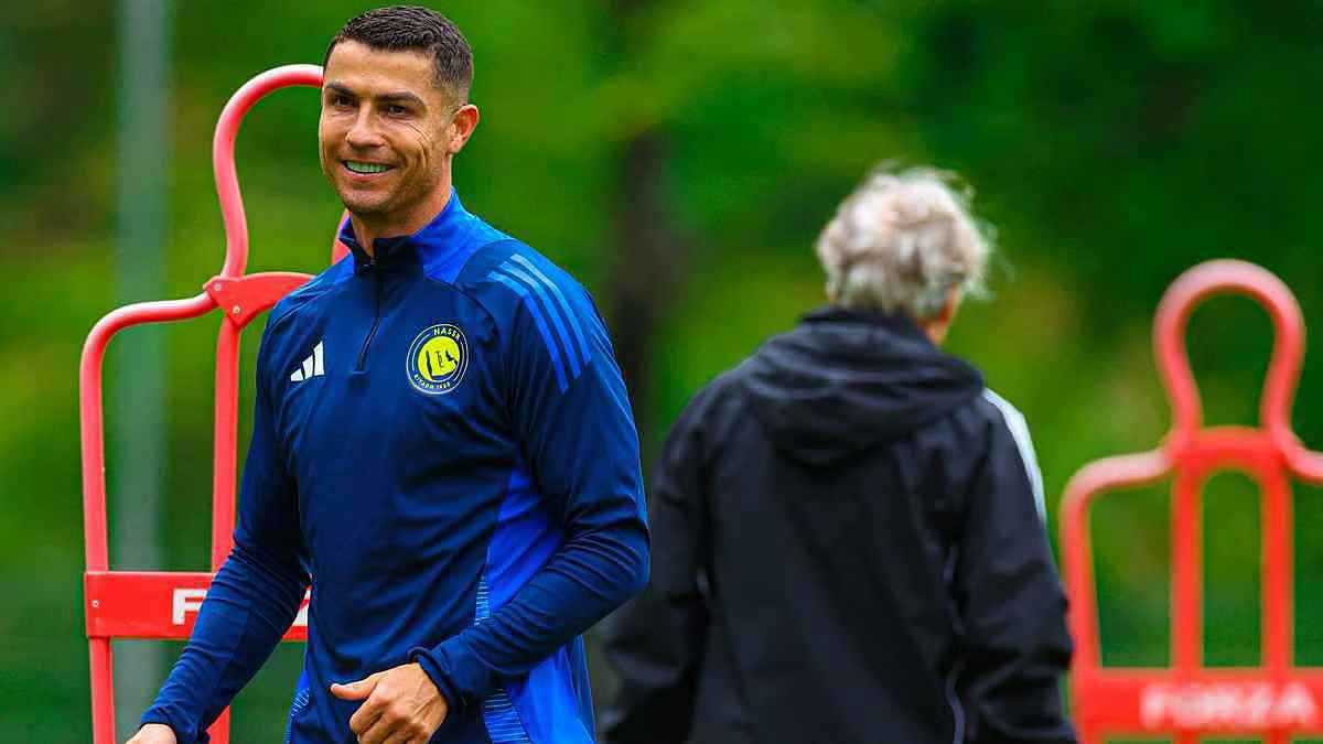 النصر السعودي يكافئ "رجل" كريستيانو رونالدو 