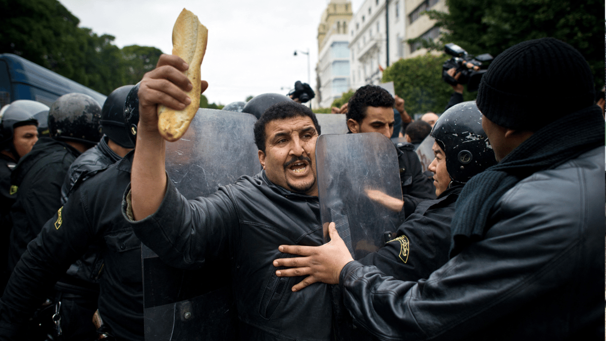 وسط مخاوف متصاعدة.. أزمة الخبز تطل برأسها مجددا في تونس