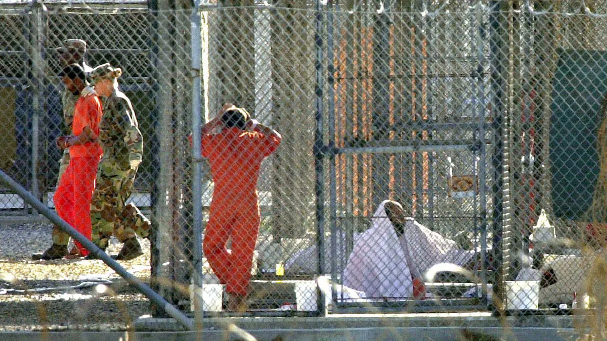 لجنة أمريكية توصي بالإفراج عن معتقل في غوانتانامو