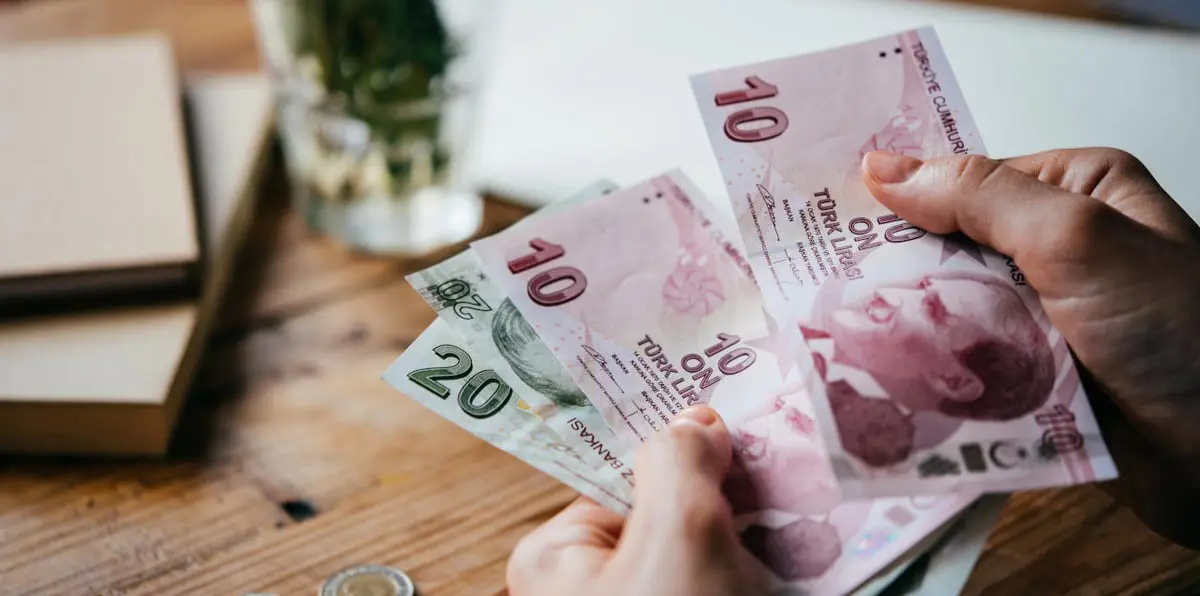 هبوط الليرة التركية أكثر من 2% مقابل الدولار‎