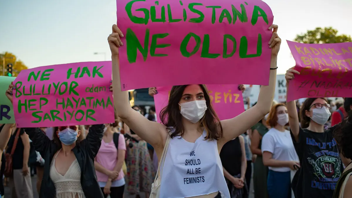 فرنسا: انسحاب تركيا من معاهدة مناهضة العنف ضد المرأة تراجع جديد لحقوق الإنسان
