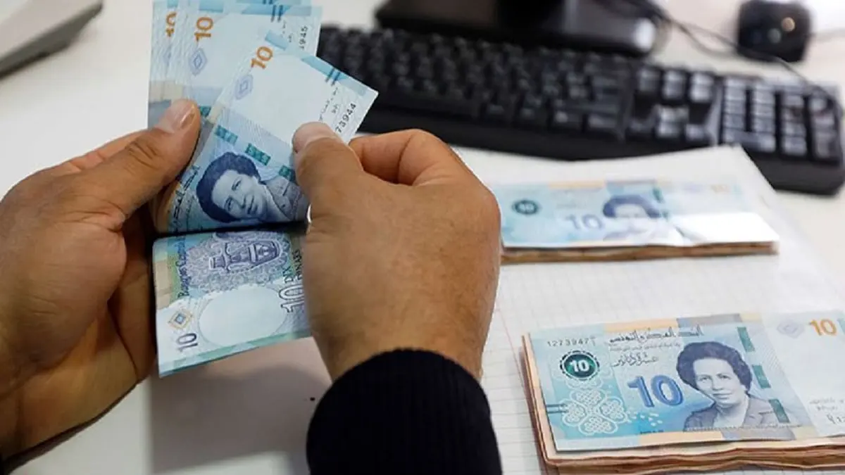 وسط أزمة مع اتحاد الشغل.. الحكومة التونسية ترفض زيادة الأجور