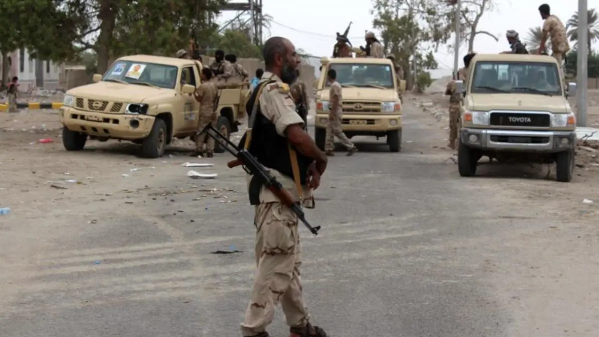 اليمن.. مقتل وخطف أفراد من الحزام الأمني في هجوم لتنظيم القاعدة في أبين‎