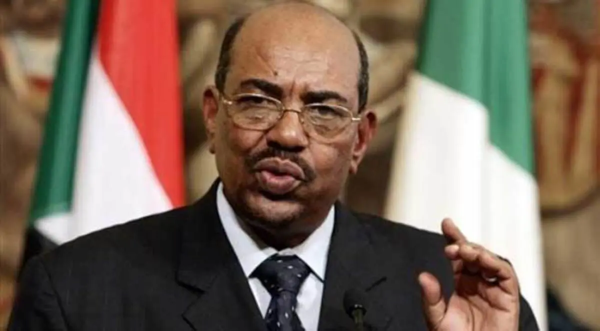 البشير: المخابرات الأمريكية والإسرائيلية وراء "نداء السودان"