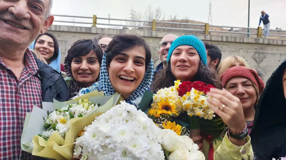إيران تمنح صحفيتين "إفراجاً مؤقتاً" بعد 17 شهراً من الاعتقال