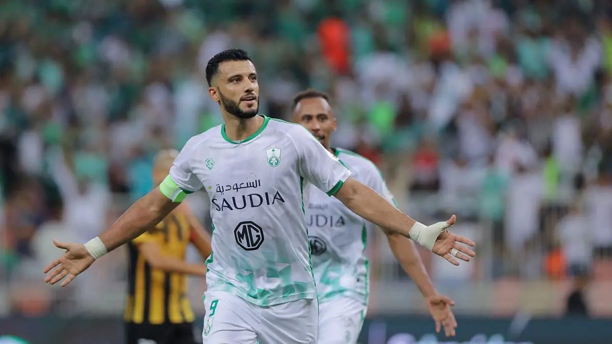 عمر السومة يعود لتدريبات النادي الأهلي السعودي (فيديو)